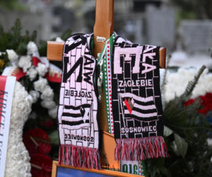 Tak wygląda grób Jacka Magiery po pogrzebie