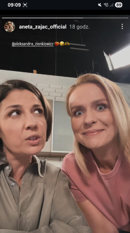 Pierwsza miłość nowy sezon. Marysia (Aneta Zając), Kinga (Aleksandra Zienkiewicz) na planie