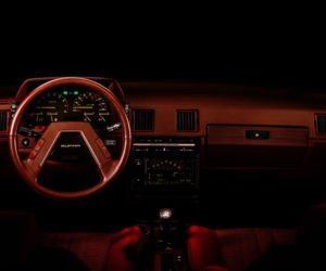 Toyota Celica Supra mk. II - wnętrze, połowa lat 80. (GA61)