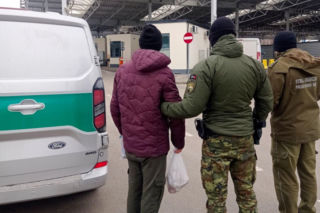 Skazani za przestępstwa cudzoziemcy deportowani z Polski