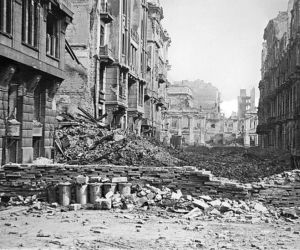 Powstanie Warszawskie. Warszawa pamięta sierpień 44
