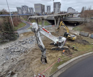Rozbiórka kładki-giganta na gdańskiej Zaspie. Utrudnienia na skrzyżowaniu al. Rzeczpospolitej i al. Jana Pawła II