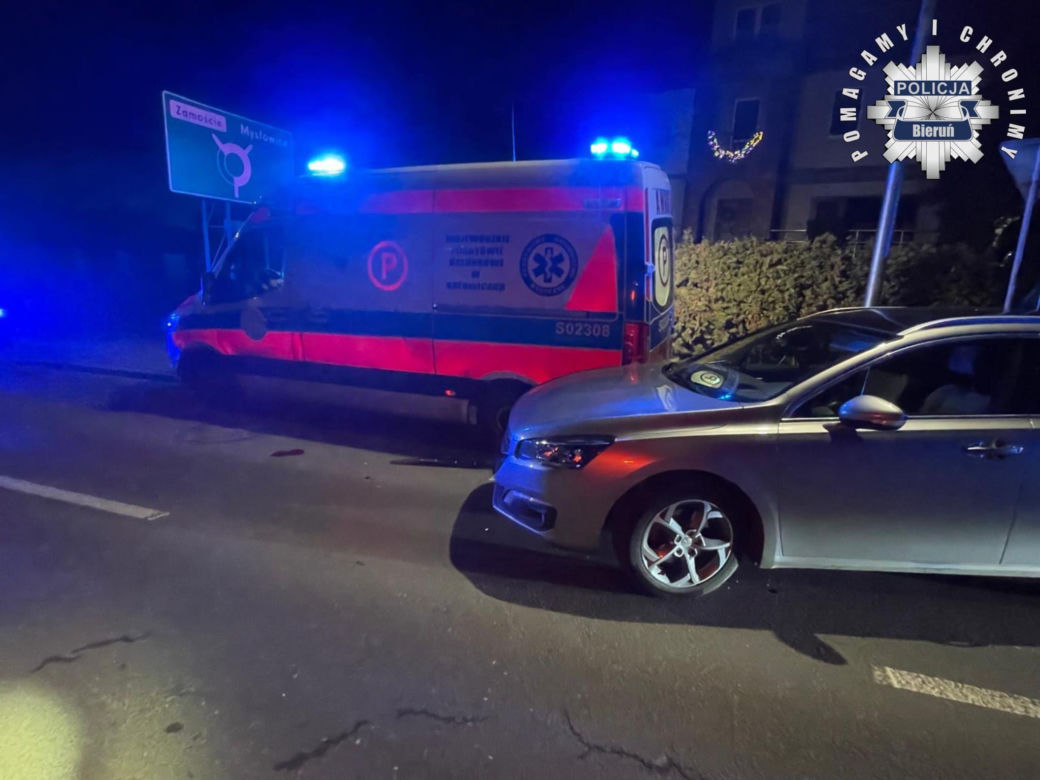Lędziny: Kierowca uderzył w zaparkowany ambulans i uciekł z miejsca zdarzenia