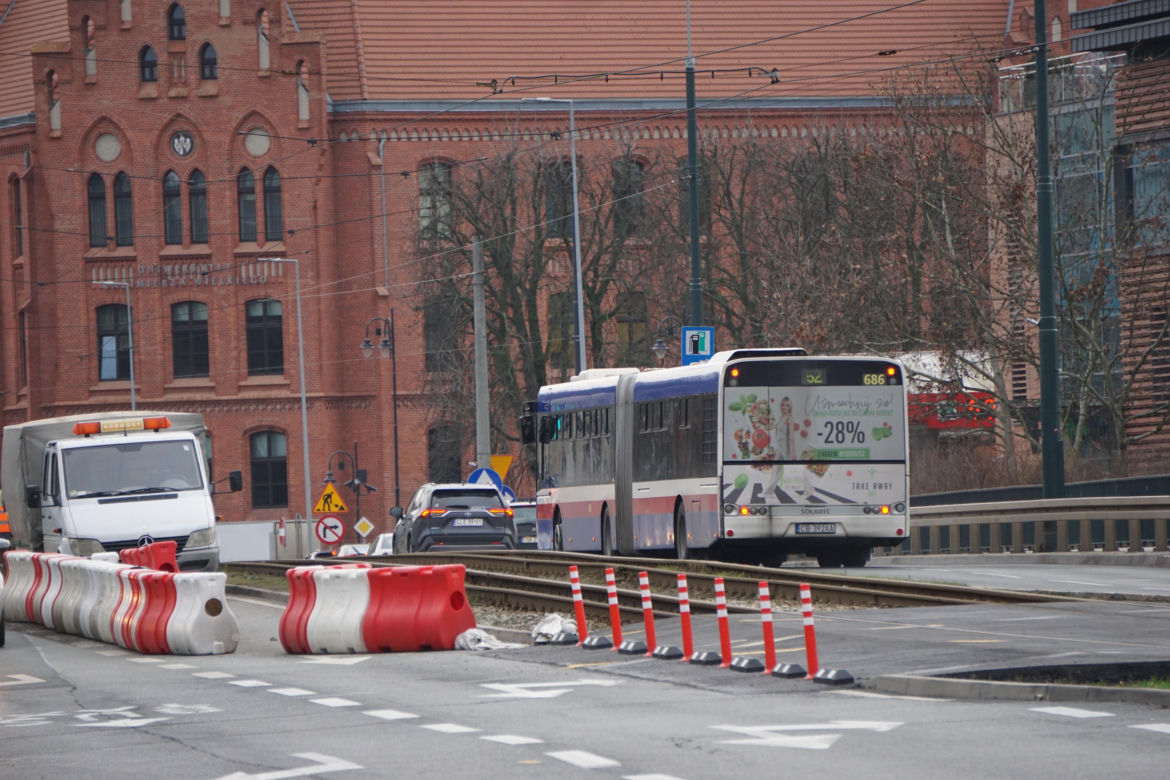 Autobusy znów jeżdżą mostem Bernardyńskim w Bydgoszczy. To na dobry początek