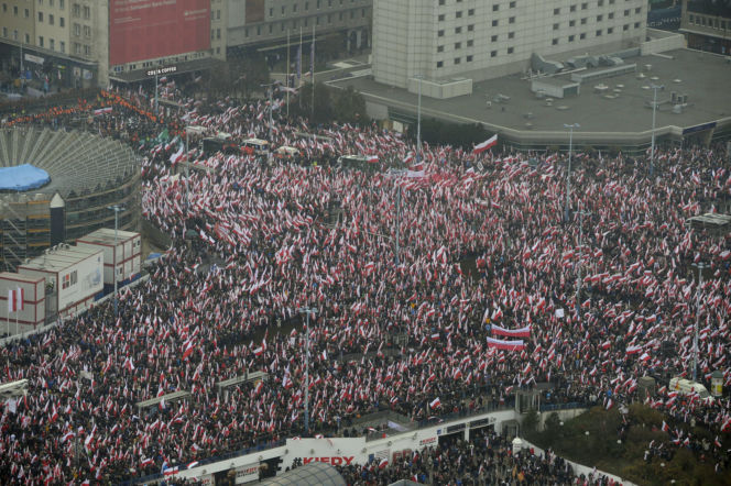 Marsze Niepodległości organizowane co roku 11 listopada wzbudzają emocje zarówno wśród zwolenników, jak i przeciwników