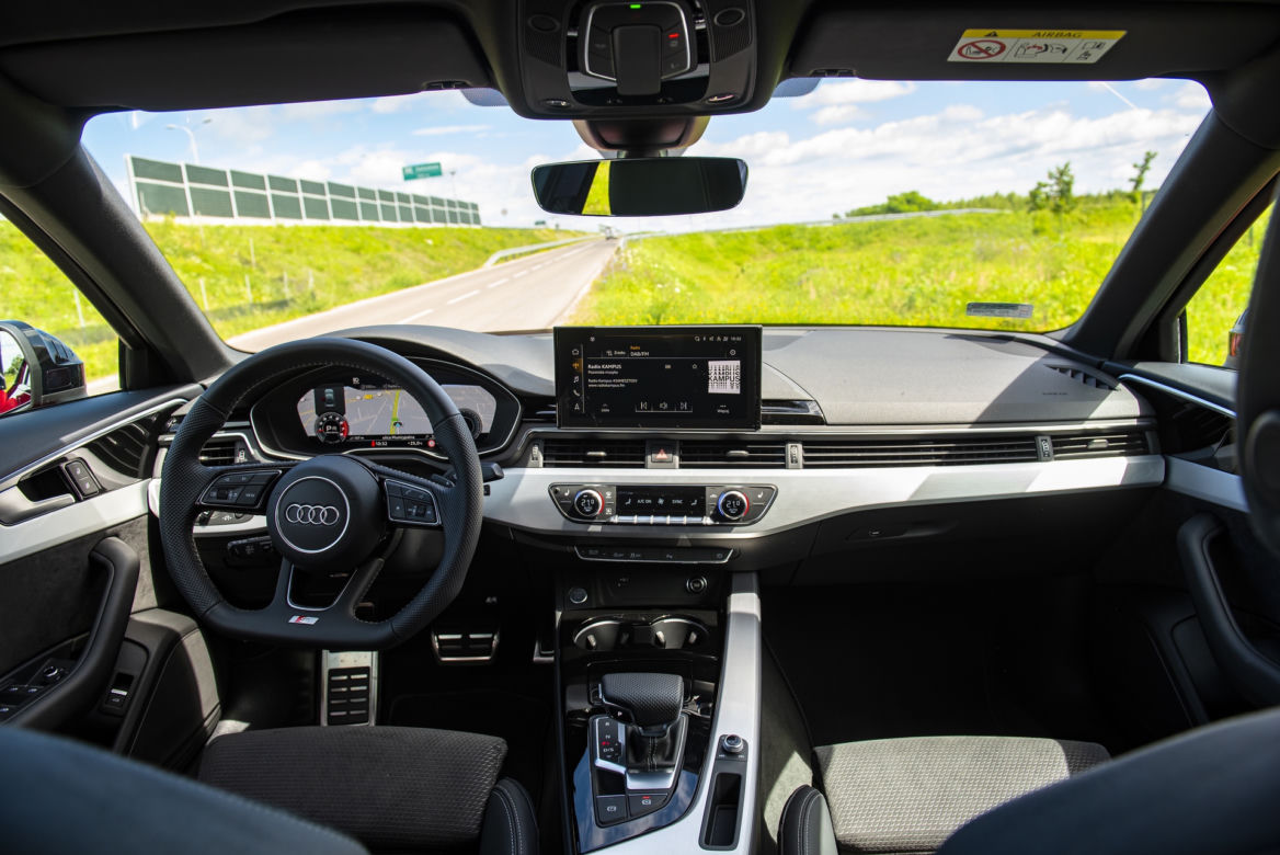 Audi A4 Limousine 40 TFSI S tronic 190 KM S line