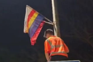 Flaga Puław pomylona z flagą Ukrainy i LGBT. Wylała się fala hejtu!