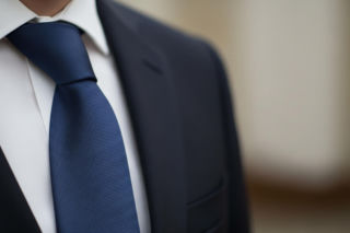 Tajemnica krawata Nawrockiego. Co naprawdę chciał przekazać Zełenskiemu?