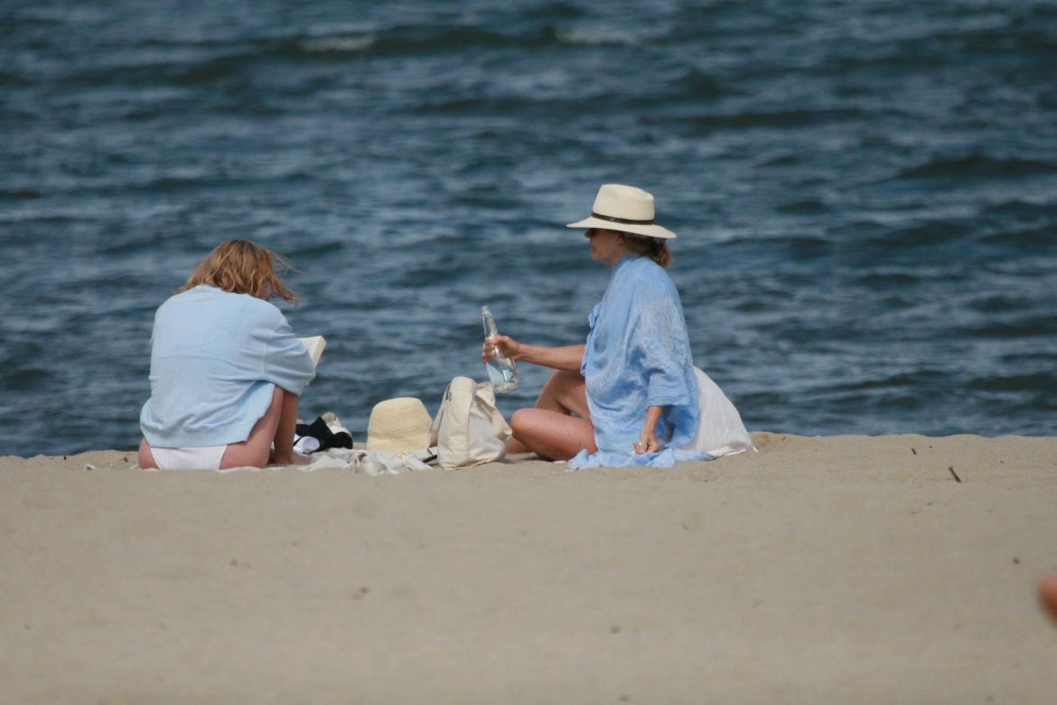 Ewa Skibińska na plaży