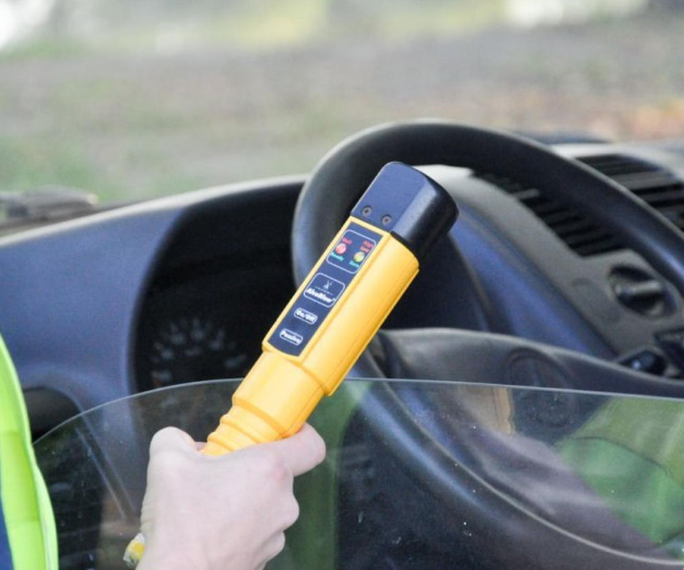 Wiózł rodzinę mając prawie 4 promile. W aucie znajdowała się dwójka dzieci!