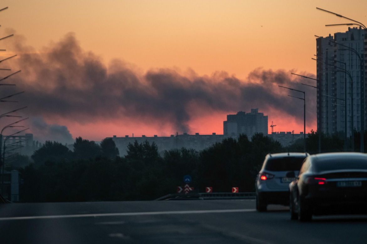 Do 23 wzrosła liczba ofiar śmiertelnych rakietowo-dronowego ataku Rosji na Kijów
