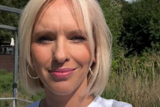 M jak miłość po wakacjach. Dorota (Iwona Rejzner) na planie