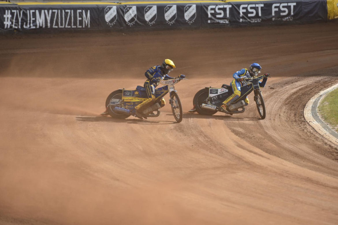 PRES Grupa Deweloperska Toruń - Gezet Stal Gorzów: Zdjęcia kibiców z meczu 7. kolejki PGE Ekstraligi na Motoarenie
