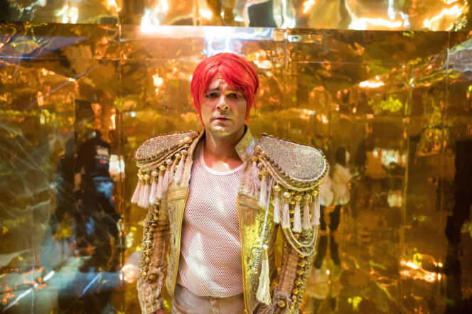 Dawid Ogrodnik w "Prałacie"