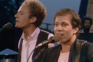 60 lat od premiery albumu “Sounds of Silence” Simon & Garfunkel. Oto najlepsze covery tytułowego utworu ze słynnej płyty