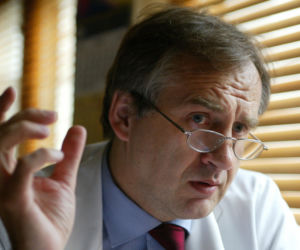 Profesor Marian Zembala