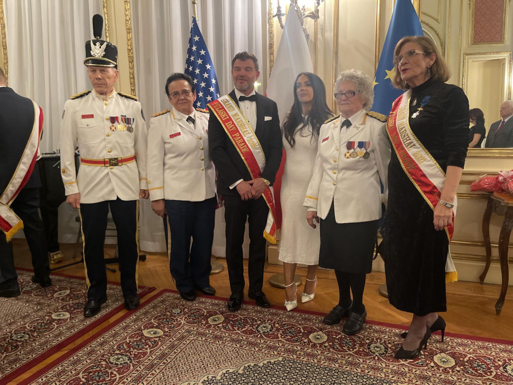 Szarfowanie Wielkiego Marszałka Parady Pułaskiego 2025