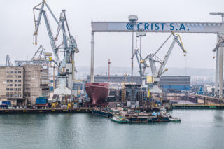 Transport bloku dziobowego pierwszej fregaty programu Miecznik - przyszłego ORP Wicher