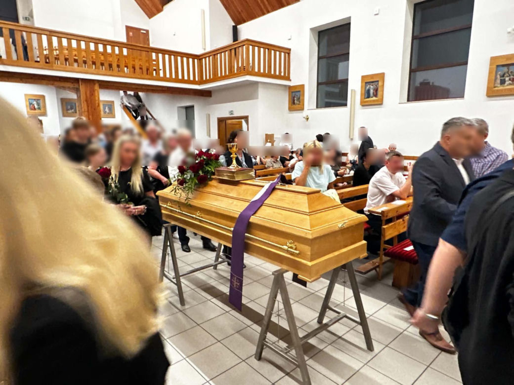 Mieszkańcy Lęborka żegnają księdza, który utonął w Darłówku