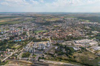 Inwestycja warta setki milionów euro zablokowana. Gigant logistyczny czeka na jedną decyzję