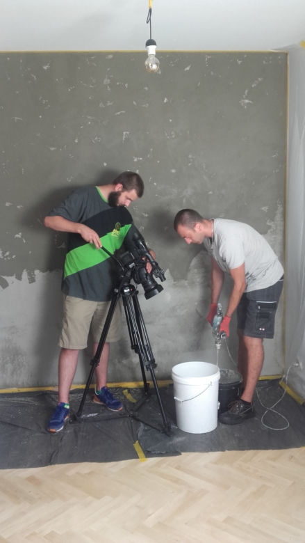 Metamorfoza ściany w salonie BETON na ścianie!