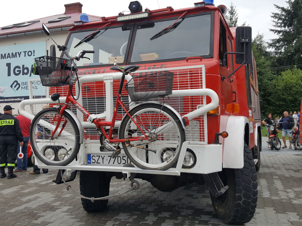 Zlot pojazdów zabytkowych w Korbielowie 2022