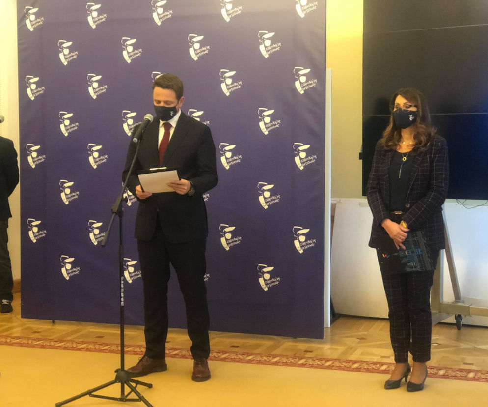Warszawa szykuje się do czerwonej strefy 