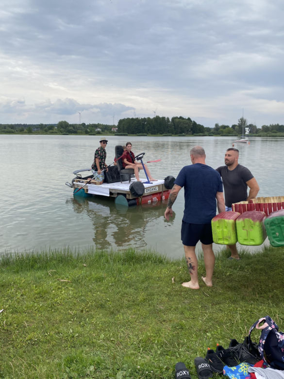 Kraśnickie Mistrzostwa w Pływaniu na Byle Czym
