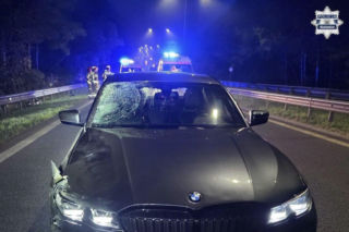 Nocny wypadek w Mysłowicach. BMW potrąciło rowerzystę. Mężczyzna zmarł