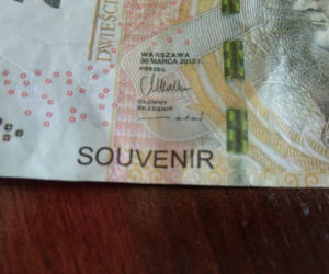 Do obiegu trafiły FAŁSZYWE banknoty