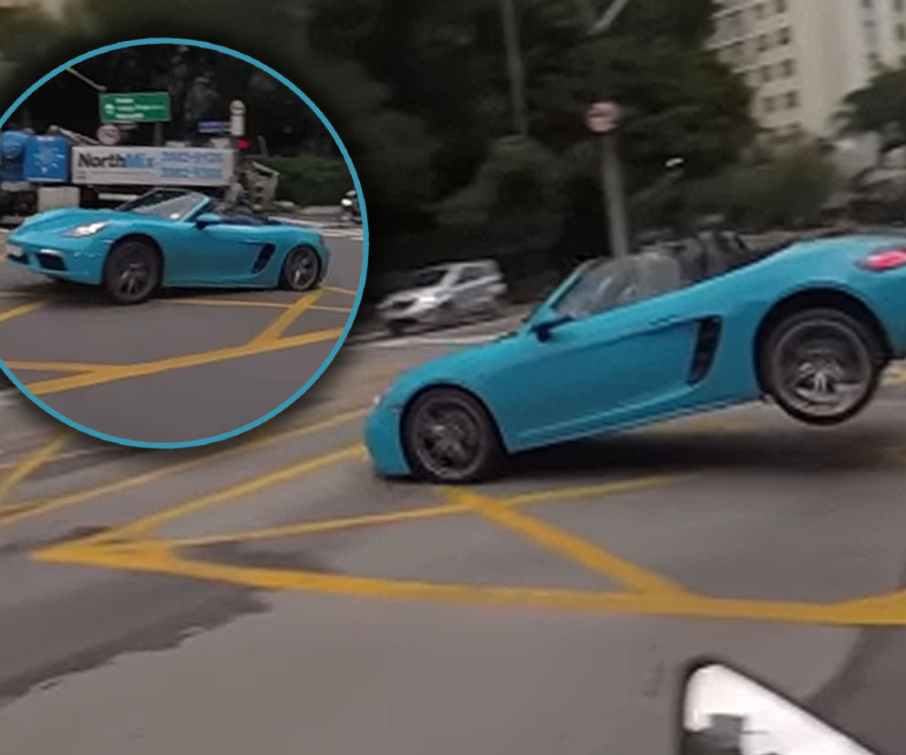 Porsche przeleciało przez skrzyżowanie