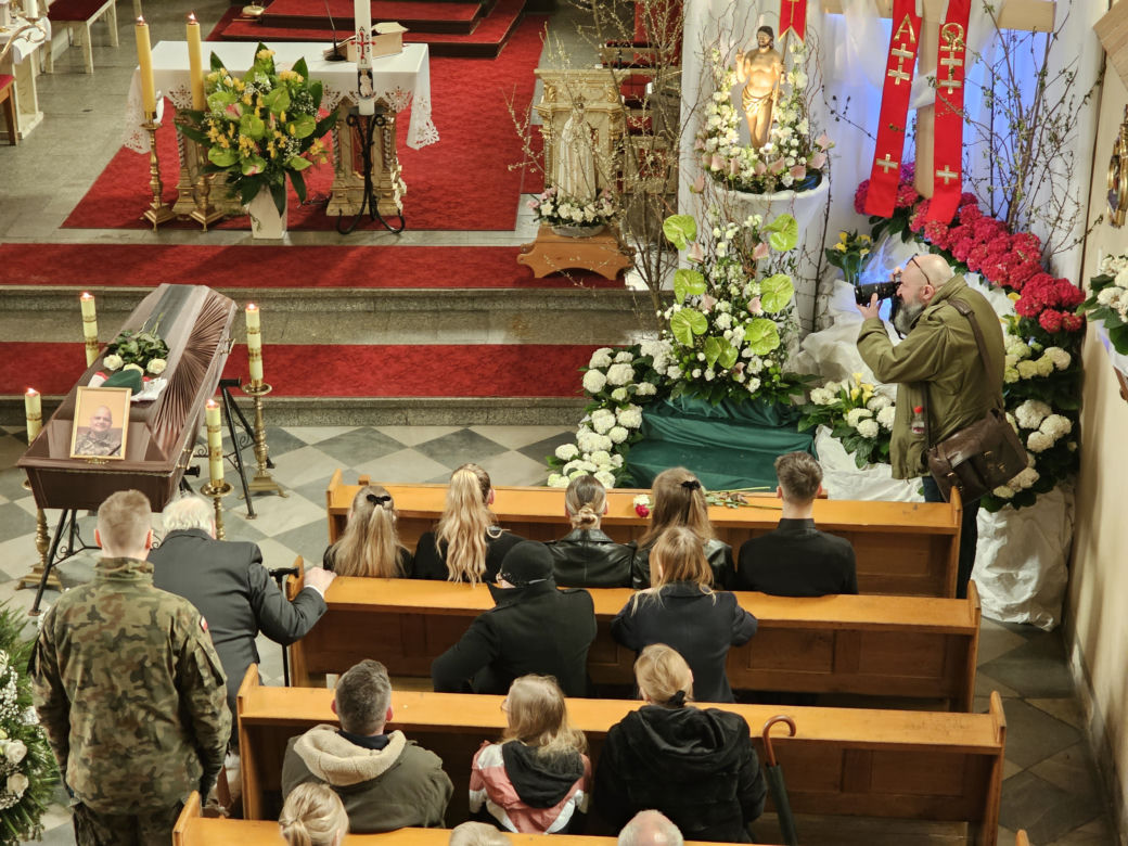 pogrzeb żołnierza, który zginął w Ukrainie