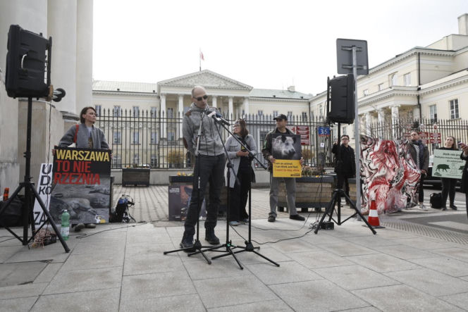 Warszawa. Protest w obronie dzików