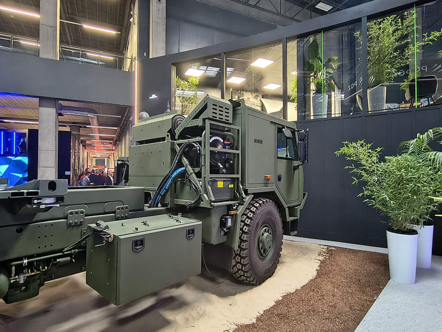 Modułowy System Minowania Narzutowego na podwoziu Tatra. Polski i czeski przemysł zbrojeniowy prezentują wspólny produkt eksportowy