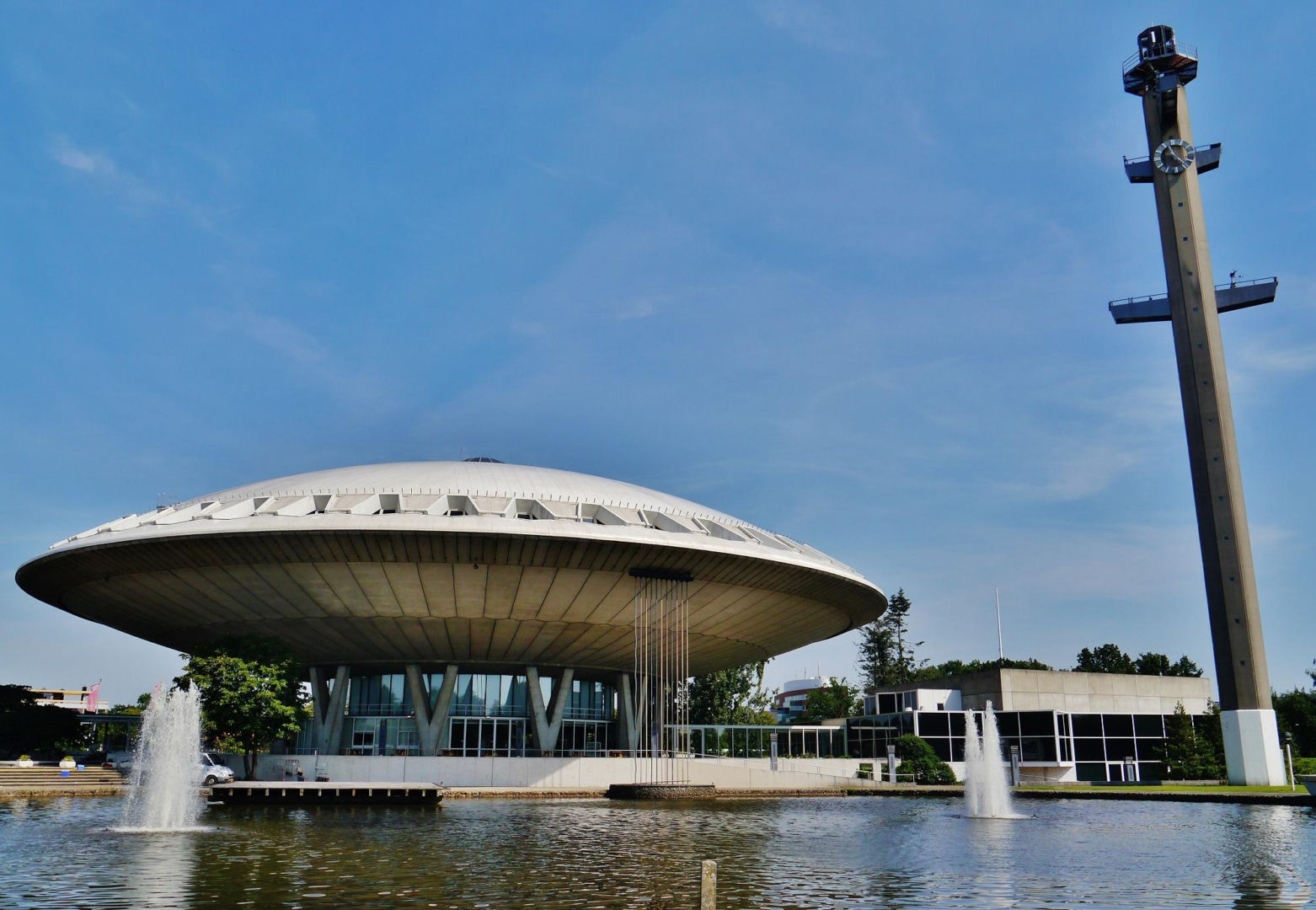 Evoluon w Eindhoven