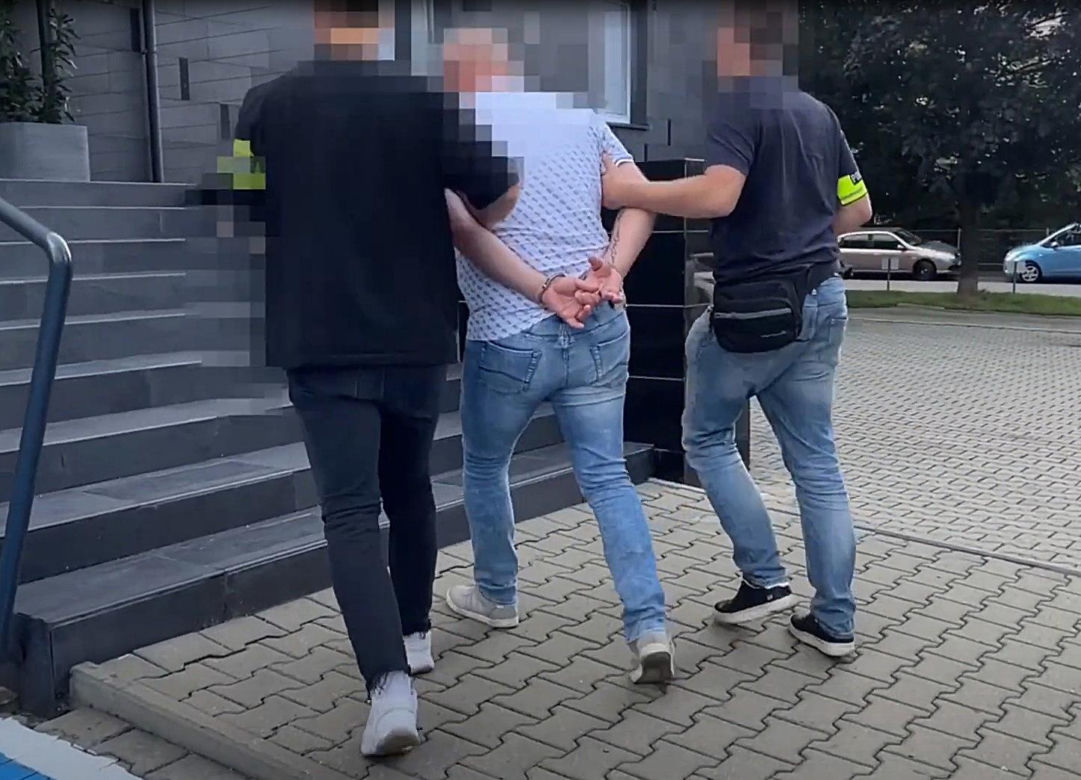 Zatrzymanie członków grupy handlującej żywnością z programów pomocowych