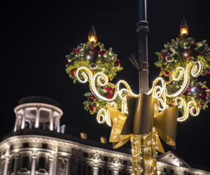 Świąteczna iluminacja w Warszawie już odpalona! Zobacz jak wyglądają ozdoby