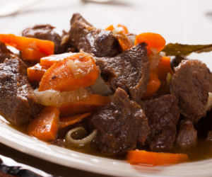 Boeuf bourguignon - pomysł na sylwestrowe menu