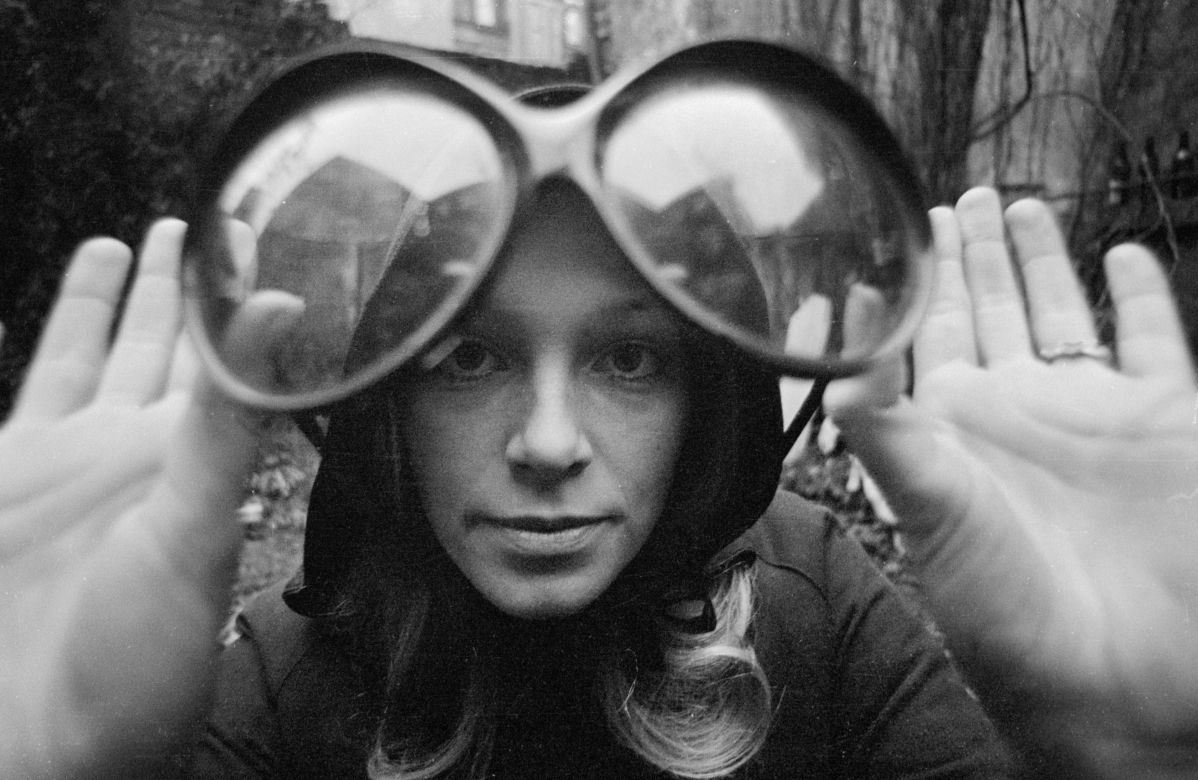 MAŁGORZATA BRAUNEK "POLOWANIE NA MUCHY"