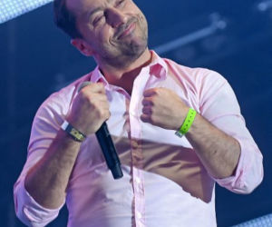 Marcin Miller kupił sobie koparkę