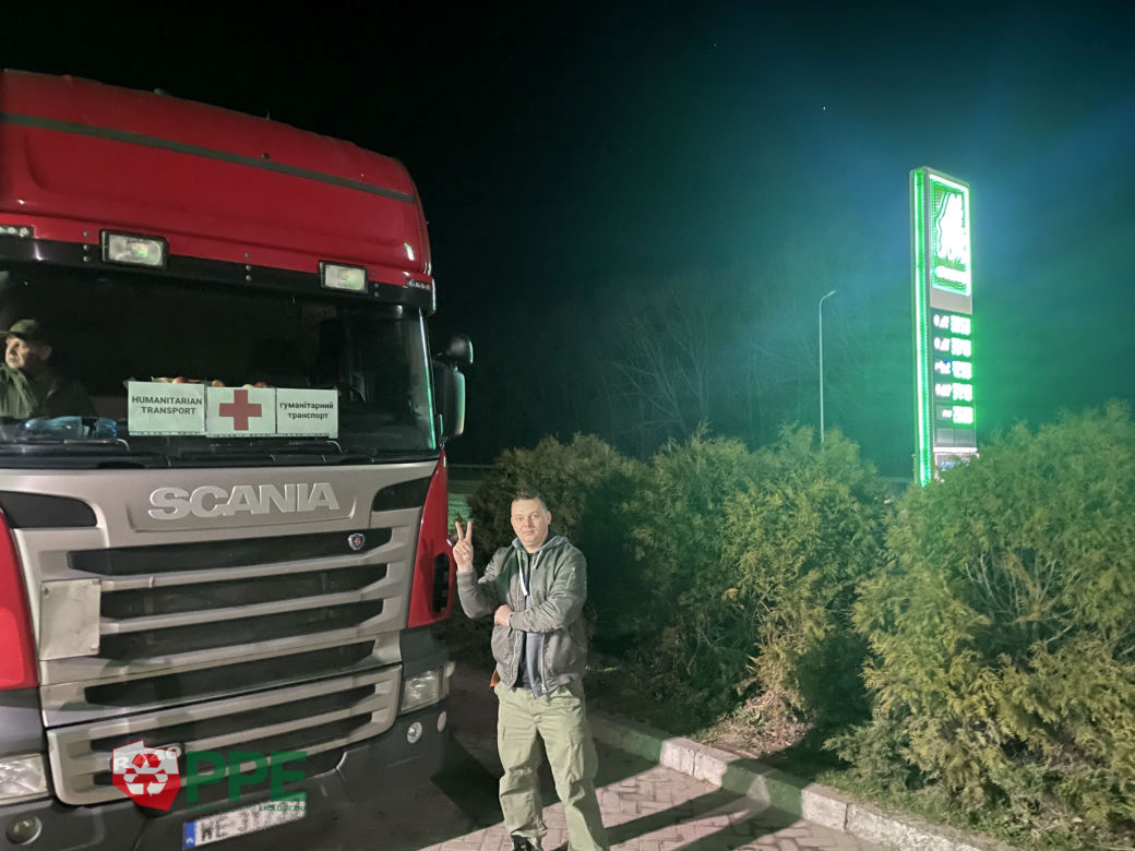 Gwiazdor disco polo jechał z pomocą humanitarną na Ukrainę. Dookoła wybuchały bomby!