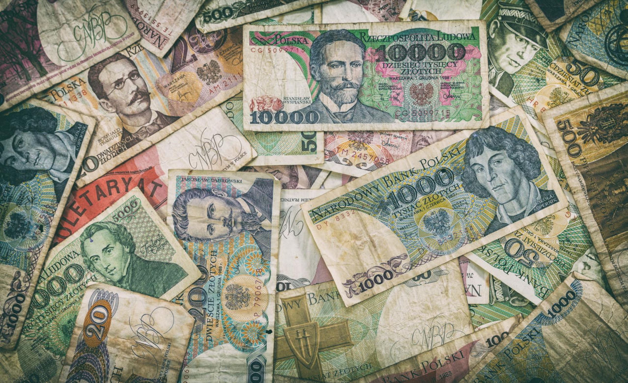 Przy rosnącej inflacji drukowano banknoty o coraz wyższych nominałach