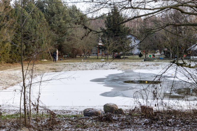 Wiktorek wpadł z mamą do stawu