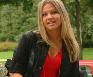 - Katarzyna Bujakiewicz przez lata grała w Na dobre i na złe. Tak wyglądała na początku swojej przygody z serialem