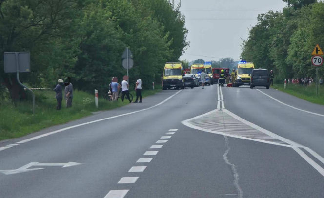 Tragiczny wypadek na DK w Głogowie pod Toruniem. Nie żyje jedna osoba