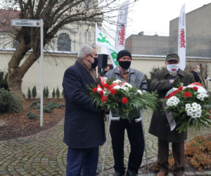 Odsłonięcie w Grudziądzu tablicy upamiętniającej działaczy rolniczej Solidarności
