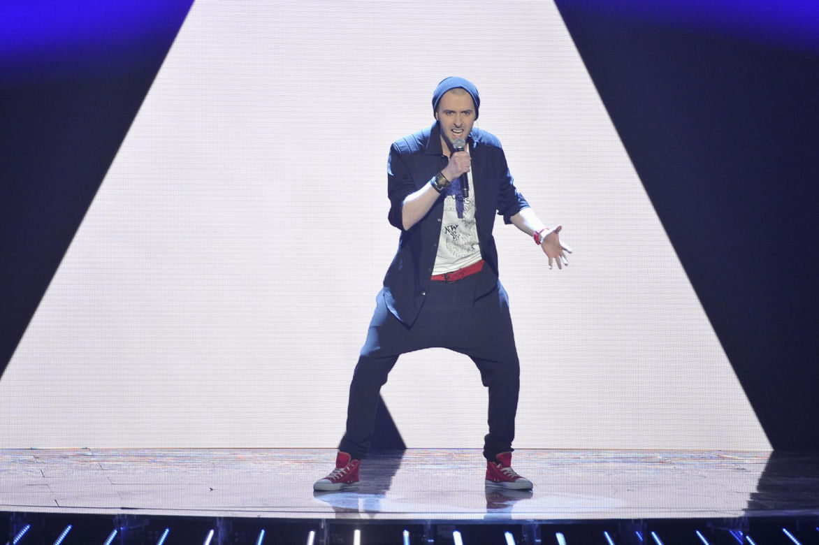 Grzegorz Hyży kiedyś i dziś. Od skromnego chłopaka z "X Factora" do ikony męskiego stylu