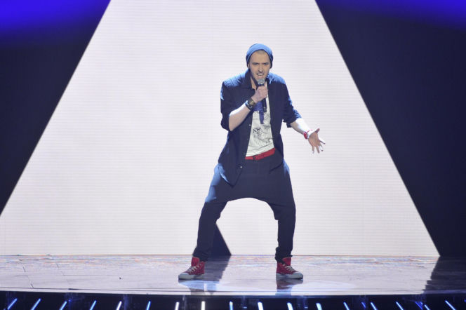 Grzegorz Hyży kiedyś i dziś. Od skromnego chłopaka z "X Factora" do ikony męskiego stylu