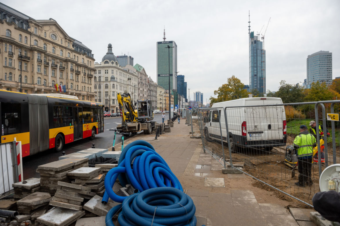 Tak zmieniają się okolice ronda Dmowskiego