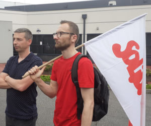 Związkowa Solidarność w MAN BUS nadal protestuje! Dziś przed zakładem było głośno